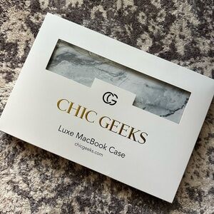 NIB Luxe Macbook Pro Case 13”